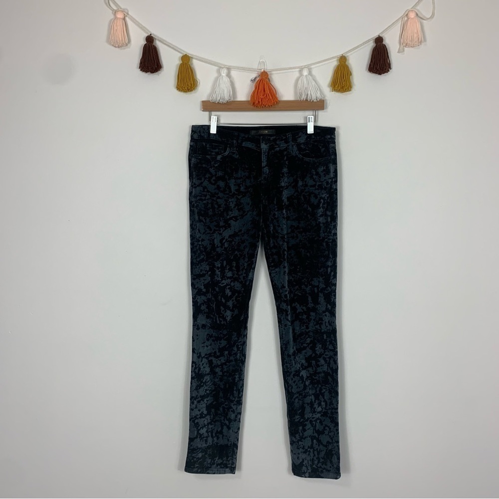 Joe’s Velvet Solar Black The Skinny Jeans Size 31